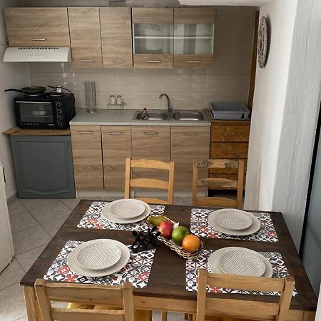 Popi'S Apartment Goníai Zewnętrze zdjęcie